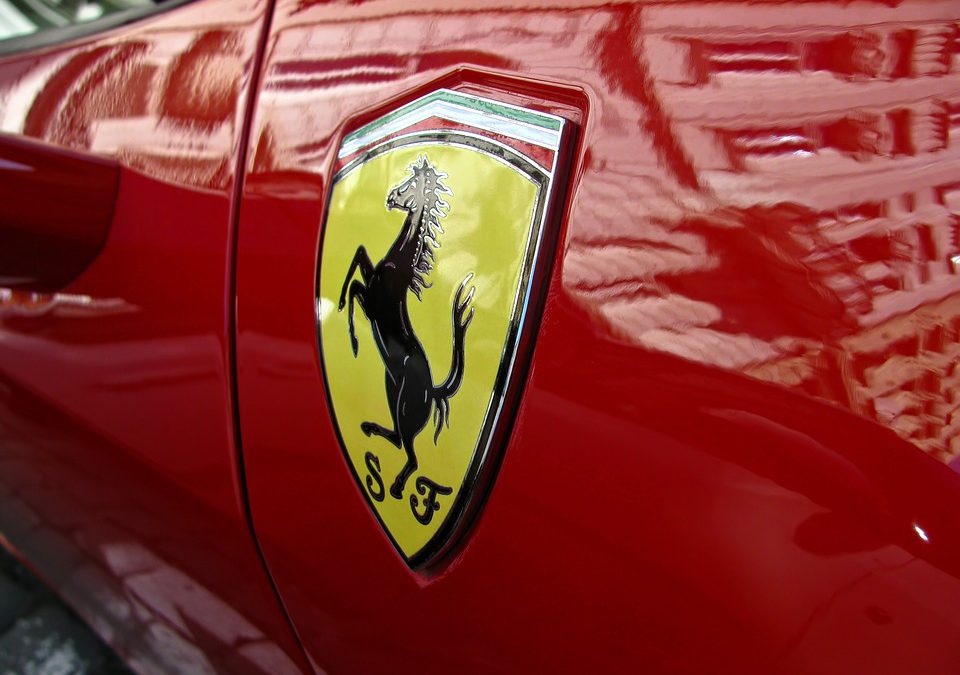 4 tips voor het kopen van een unieke Ferrari